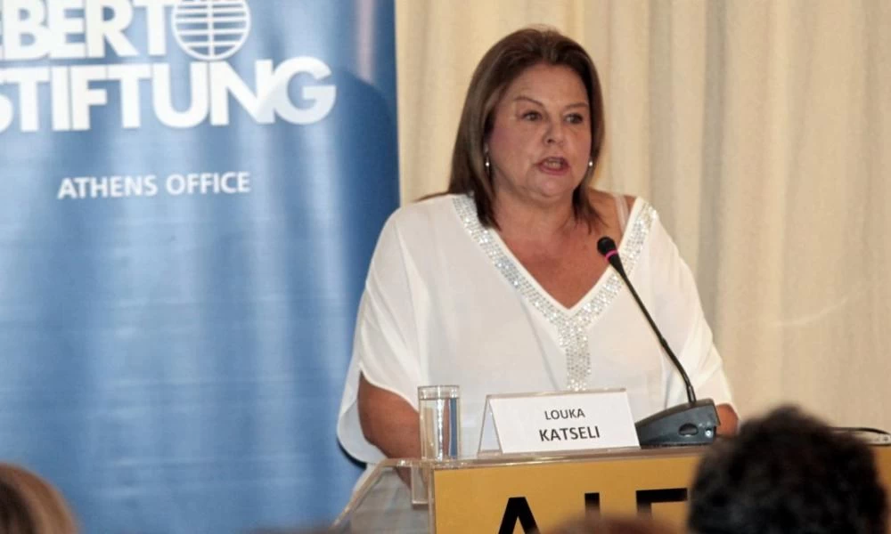 Λούκα Κατσέλη: "Κακό" στην οικονομία και "βόμβα" στην Δημοκρατία οι μαζικοί πλειστηριασμοί